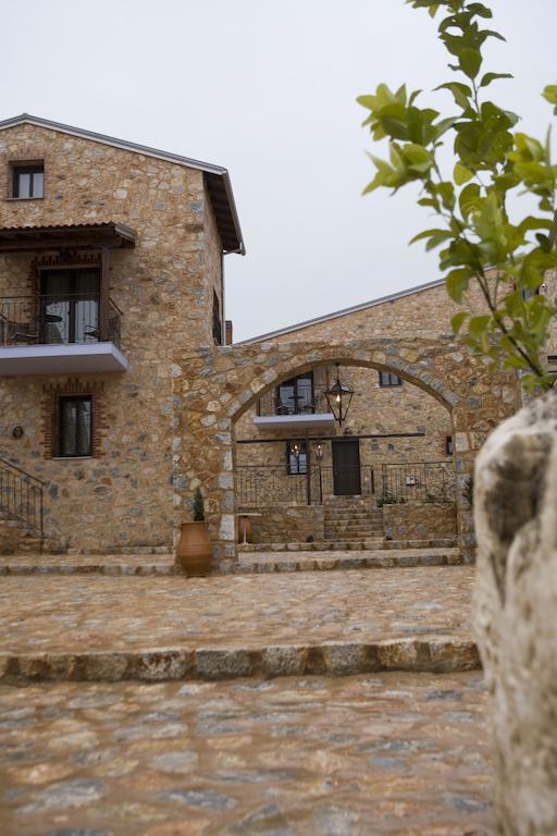 Pleiades Hotel Флорина Екстериор снимка
