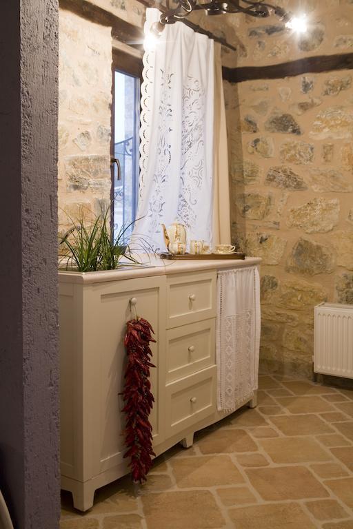 Pleiades Hotel Флорина Стая снимка